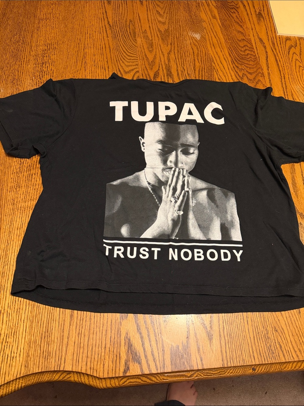 Black Graphic 'TUPAC Trust Nobody' Short-Sleeve Tee